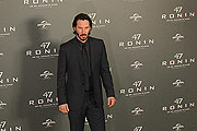 Keanu Reeves guckte sich kurz um (©Foto: Martin Schmitz)